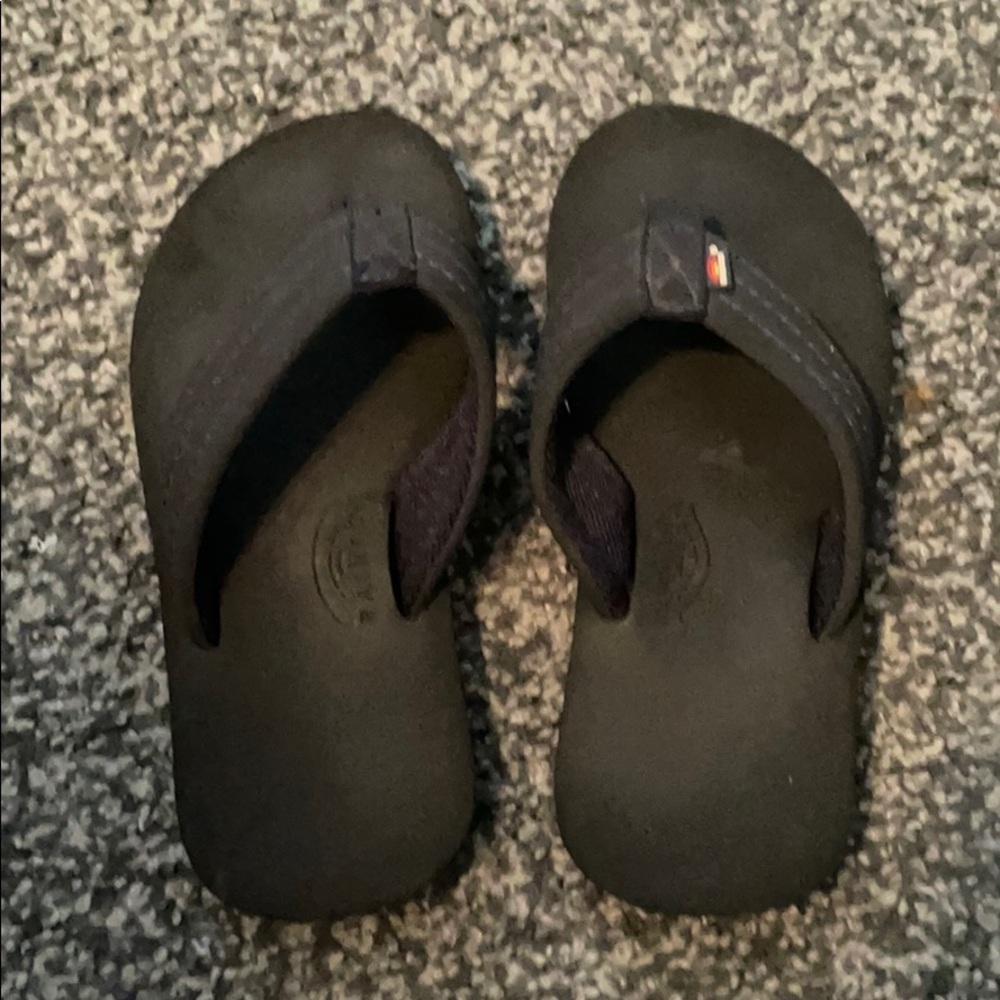 Boys Rainbow flip flops